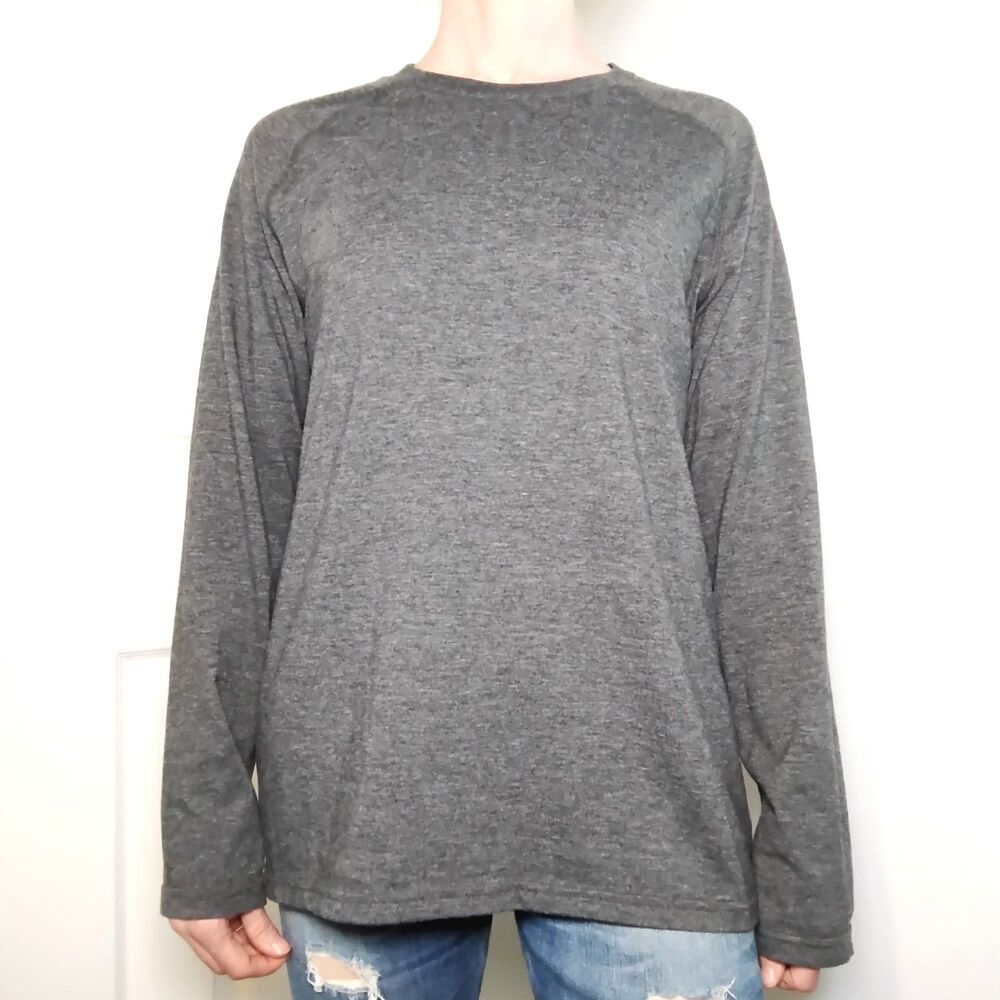 George Long Sleeve Tee Size Small Gray